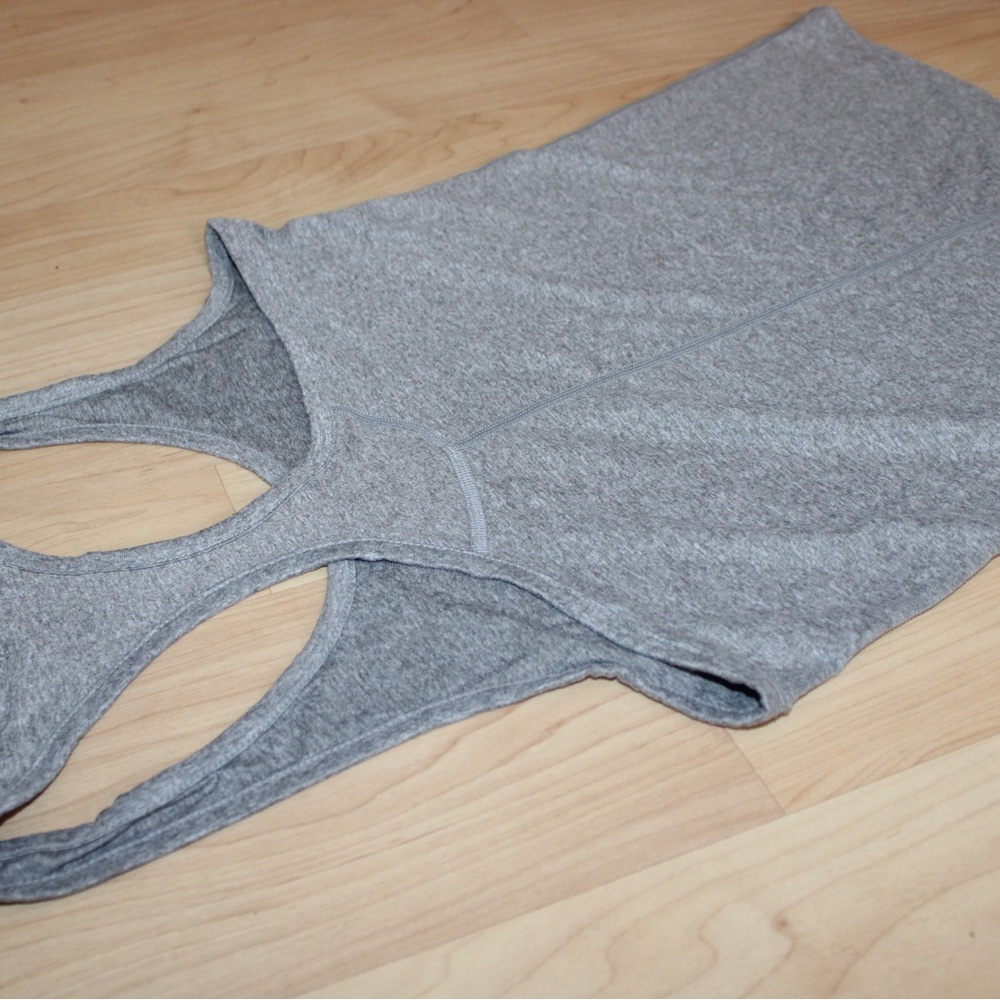 NIKE Dri-Fit Racerback Tank Top Gray Workout Athletic Sports Top Size Small - Picture 3 of 6